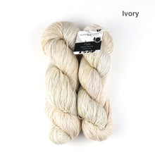 Load image into Gallery viewer, Handmaiden Flyss