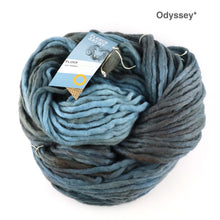 Load image into Gallery viewer, Fleece Artist Flouf