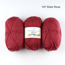 Load image into Gallery viewer, Cascade 220 Superwash Merino