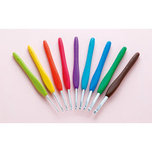 Load image into Gallery viewer, Clover Amour Crochet Hook Set: 10 sizes!