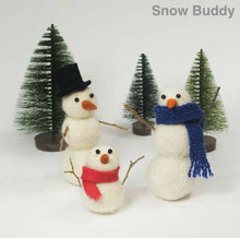 Load image into Gallery viewer, Lunenburg Makery Sculptural Needle Felting Kits
