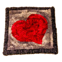 Load image into Gallery viewer, Loopy Wool Hooked Heart Kit
