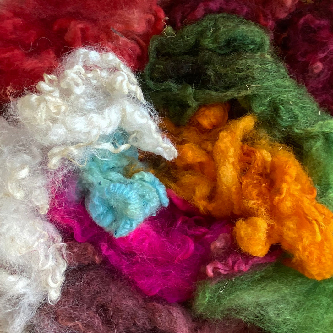 Wondrous Woolerie Hand-dyed Wool Locks 80g